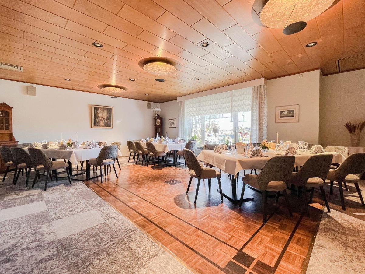 Hotel-Restaurant Vier Linden Stade Extérieur photo