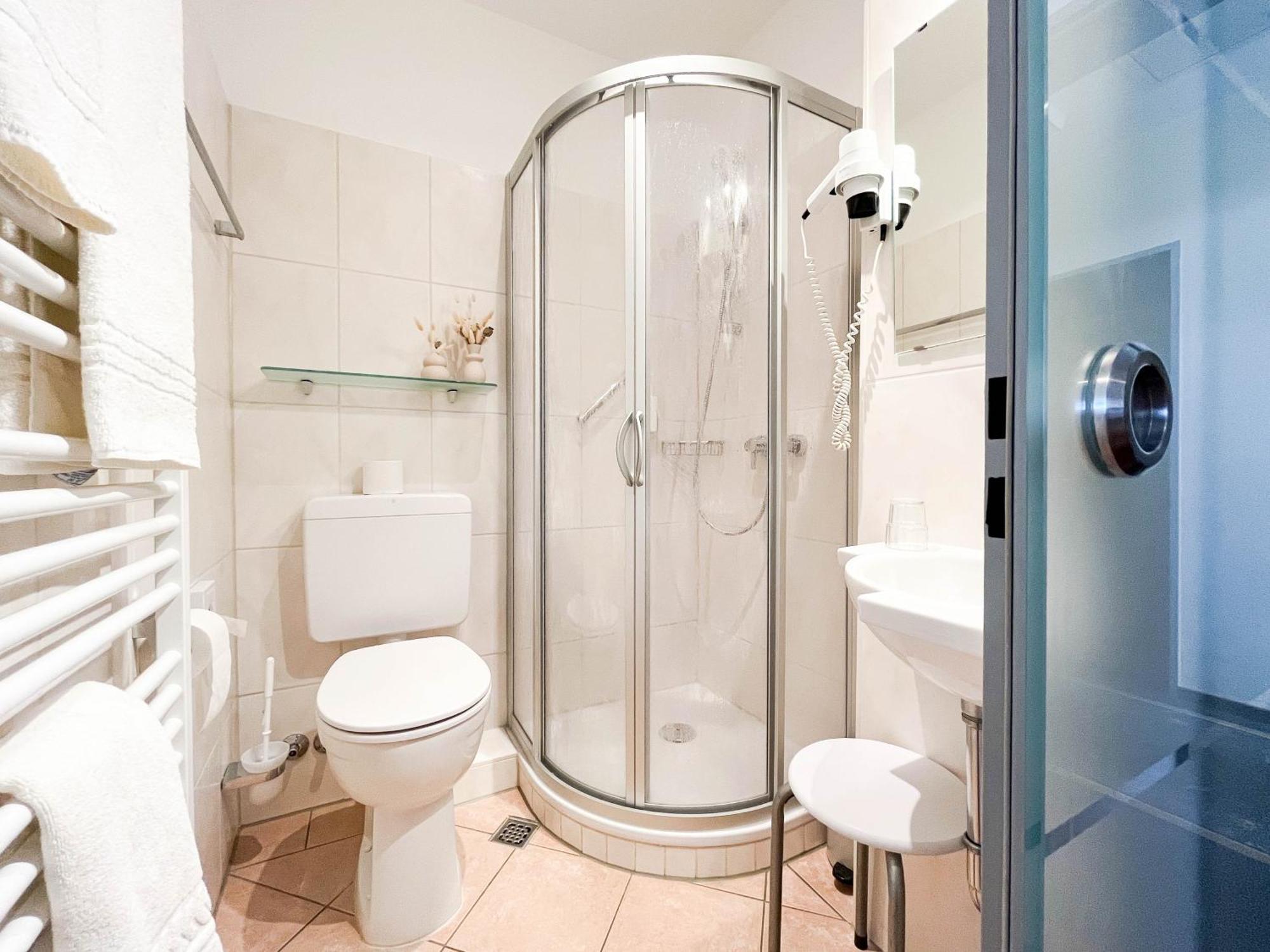 Hotel-Restaurant Vier Linden Stade Chambre photo