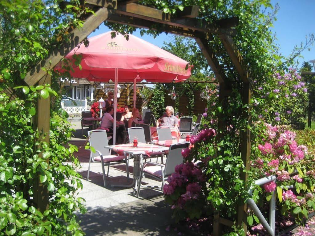 Hotel-Restaurant Vier Linden Stade Extérieur photo
